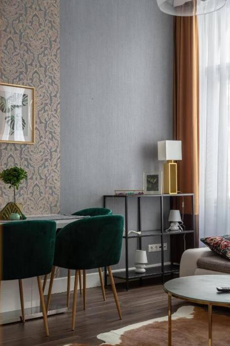 Chic, Captivating Space Budapest Ngoại thất bức ảnh