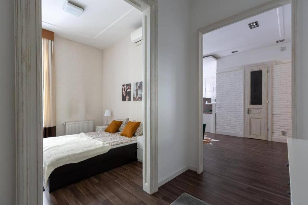 Chic, Captivating Space Budapest Ngoại thất bức ảnh