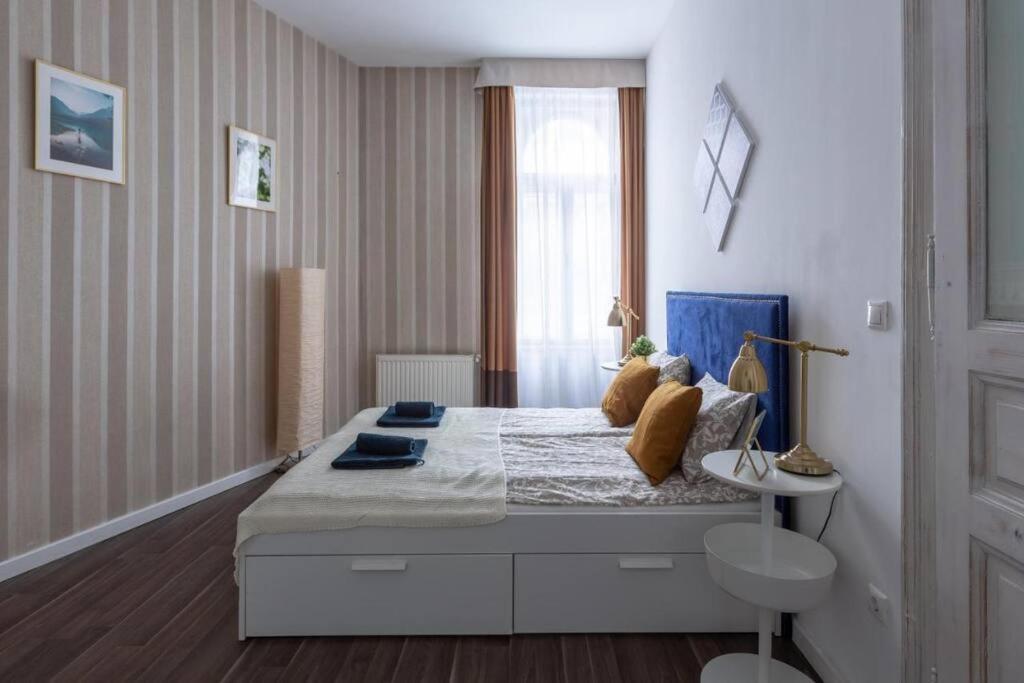 Chic, Captivating Space Budapest Ngoại thất bức ảnh