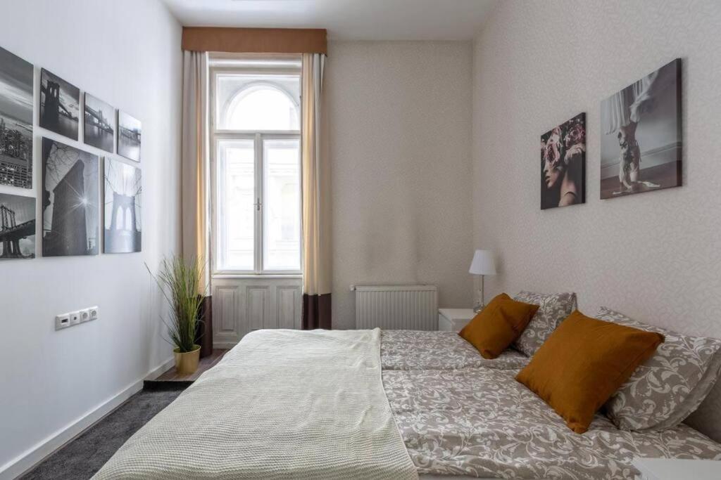 Chic, Captivating Space Budapest Ngoại thất bức ảnh