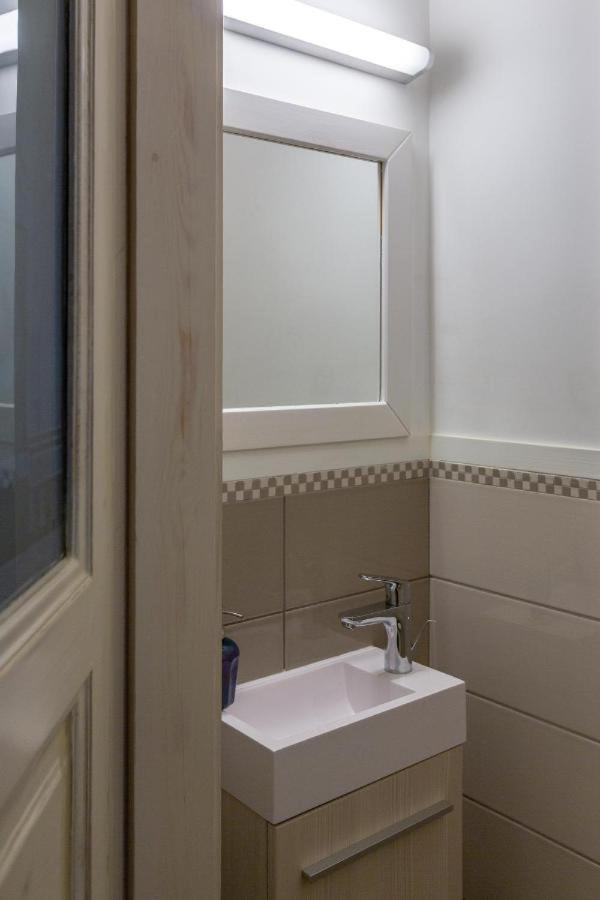Chic, Captivating Space Budapest Ngoại thất bức ảnh